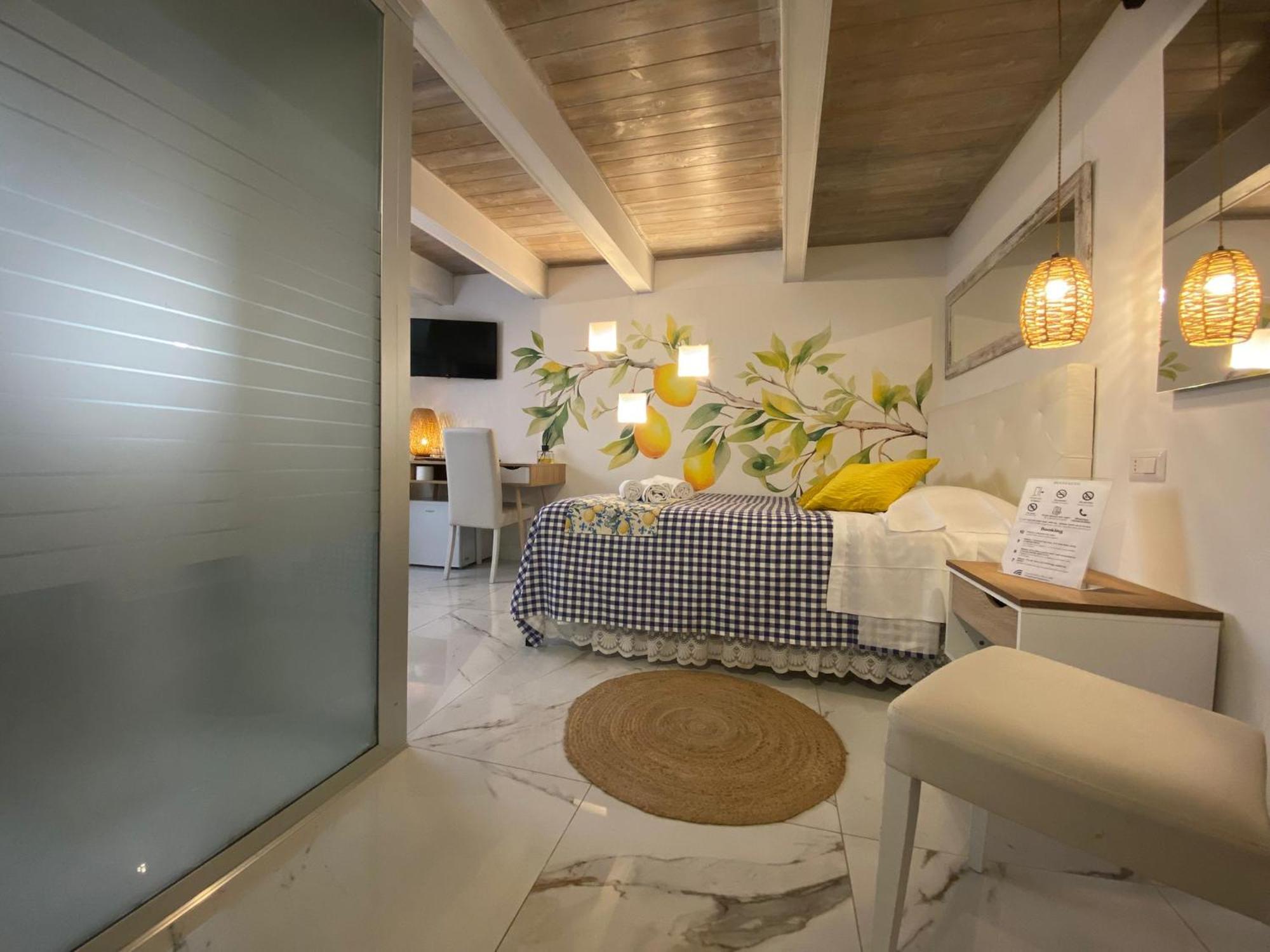 Spagna Lemon Suites — Photos 3